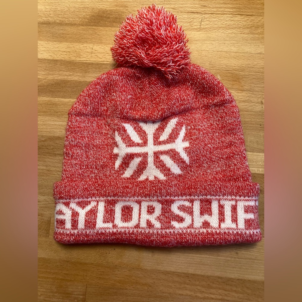 RARE 1989 Era Snowflake Beanie